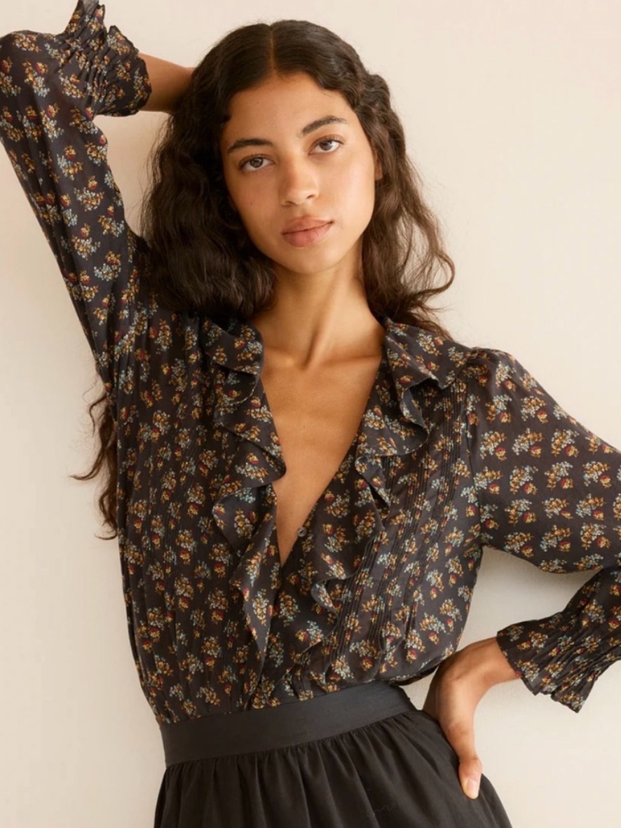 Doen Hardy Cotton Ruffle Pintuck V Neck Button Blouse Top Delphinium Floral